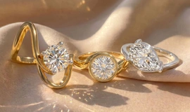 Crest Curved Rings
