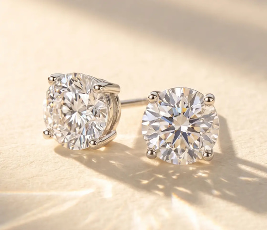 Four Prong Round Studs